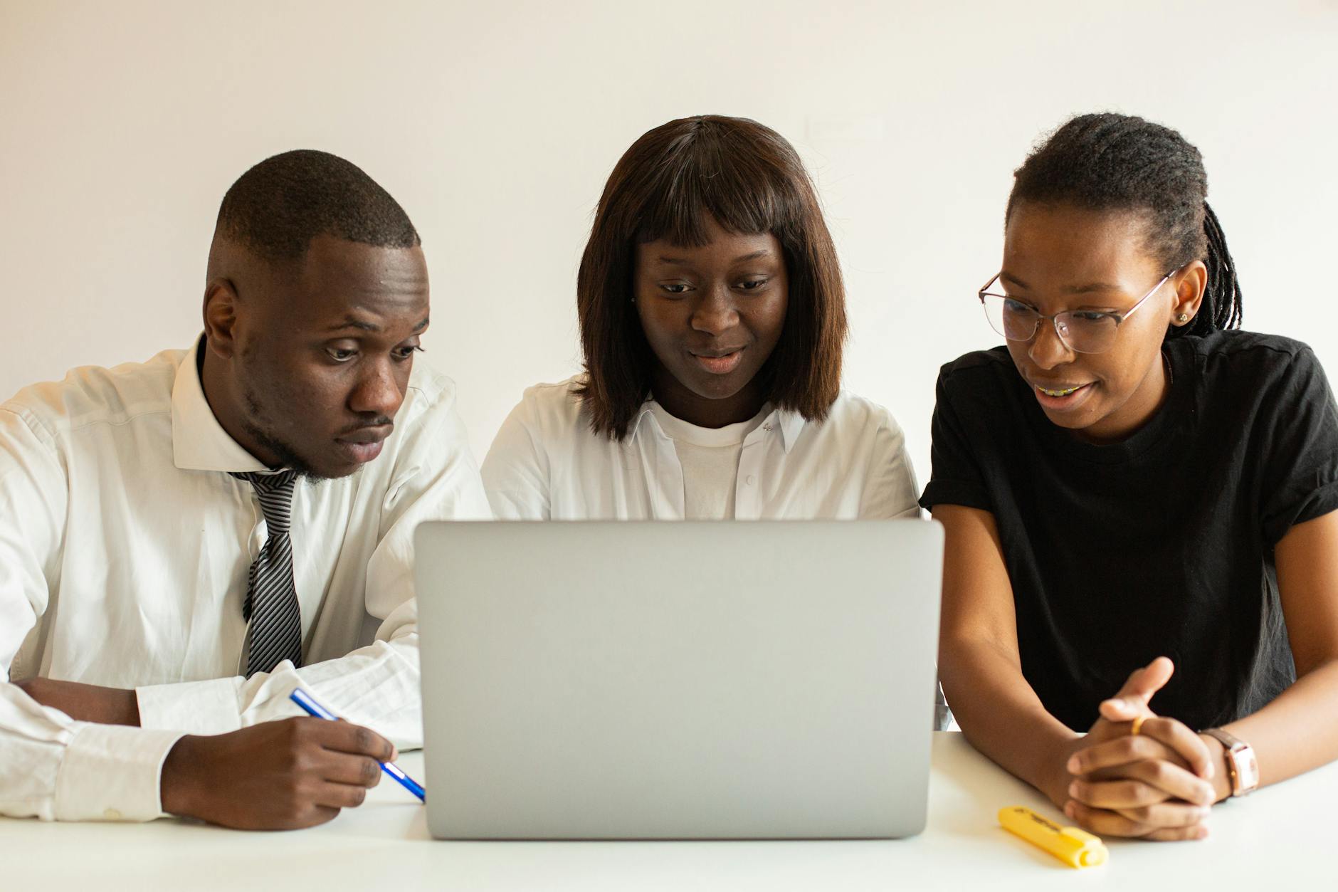Government Business Registration in Namibia: Simplify the Process with Sylvester